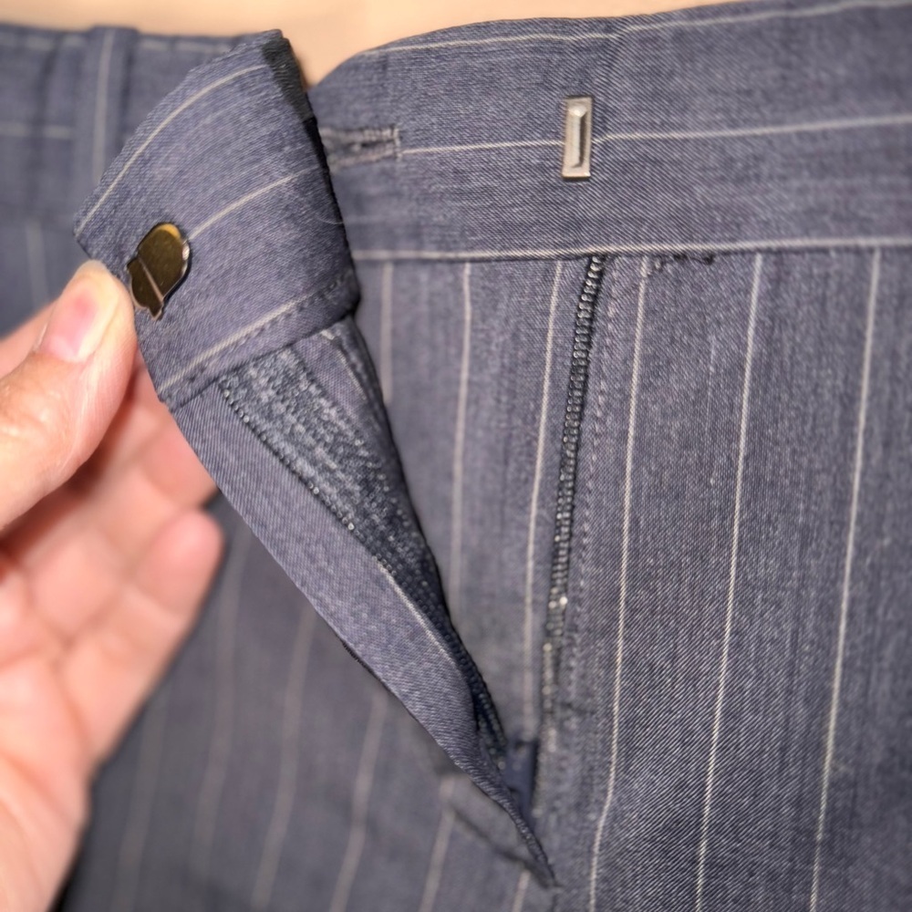 👖 Theory Pinstripe Virgin Wool Blend Trousers - Size 8 - Picture 9 of 9